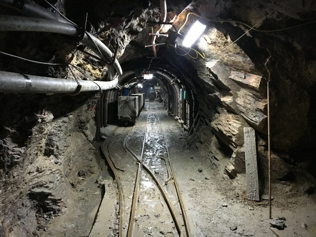 Underground mining - working condition