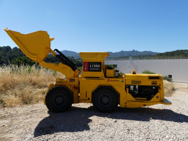 L130D - Diesel Mini loader - Aramine